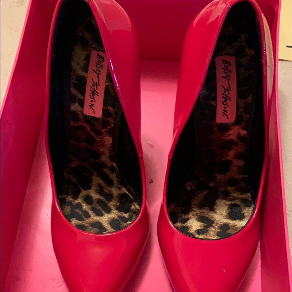 Betsy Johnson “Tappp” Pumps Shoes